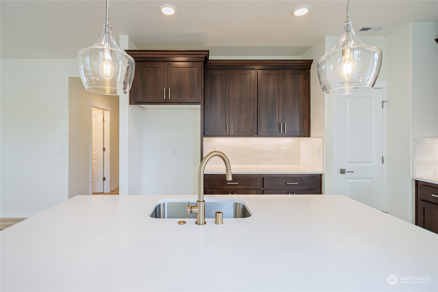 706 Cardinal Avenue Winlock, WA 98596 - Photo 11 of 36 Gallery Image 11