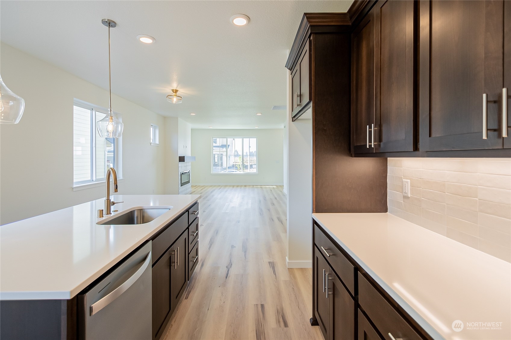 706 Cardinal Avenue Winlock, WA 98596 - Photo 8 of 36 Gallery Image 8