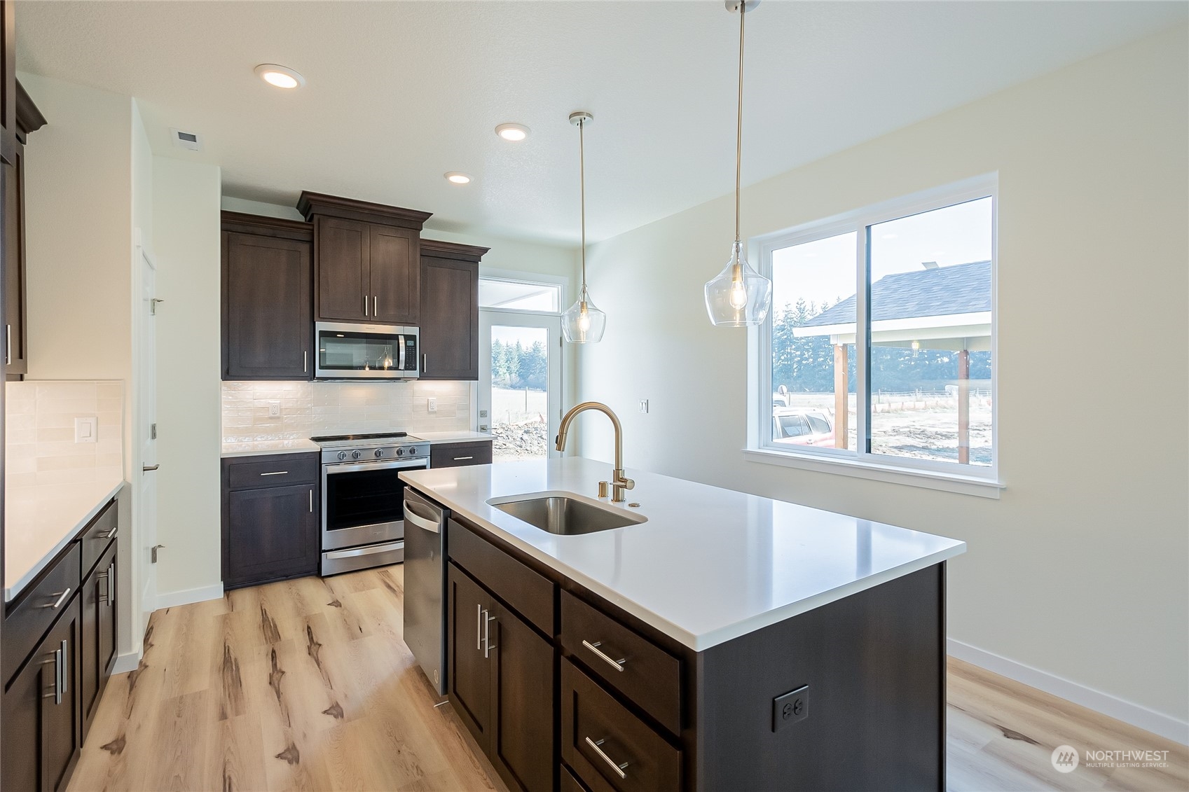 706 Cardinal Avenue Winlock, WA 98596 - Photo 10 of 36 Gallery Image 10