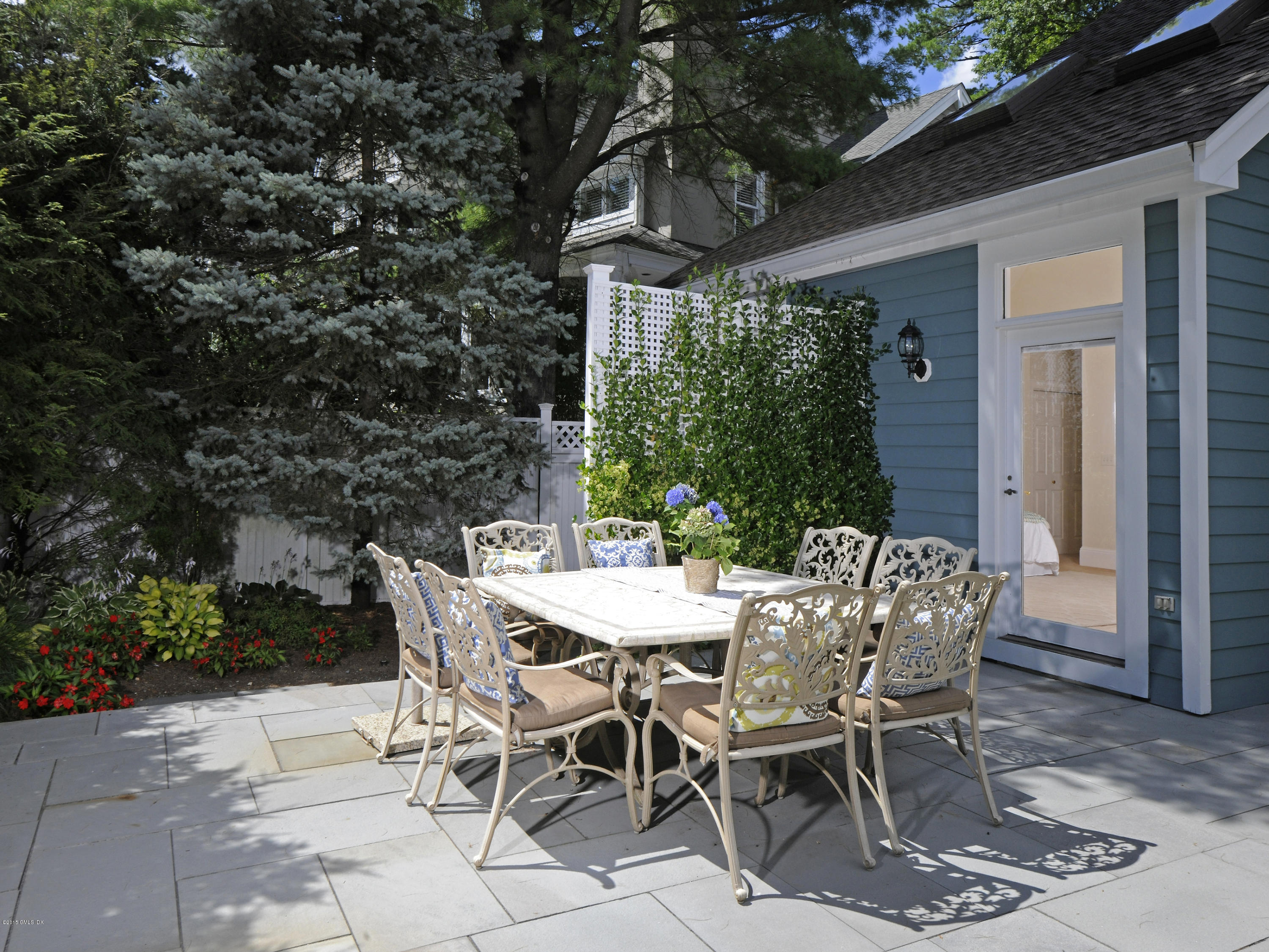 45 Harding Road Old Greenwich, CT 06870 - Photo 25 of 32 25 Flagstone Patio Back2