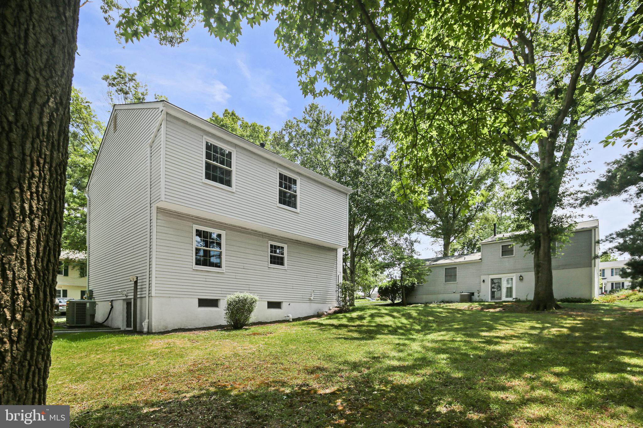 10920 Rock Coast Road Columbia, MD 21044 - Photo 4 of 40 Gallery Image 4