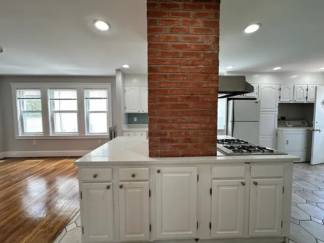 $3,200 | 159 Boston Avenue, Unit 1, Somerville, MA 02144