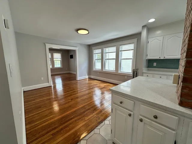 $3,200 | 159 Boston Avenue, Unit 1, Somerville, MA 02144