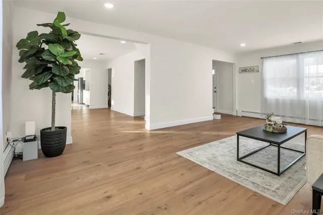 $799,000 | 37 Malvern Lane, Stony Brook, NY 11790