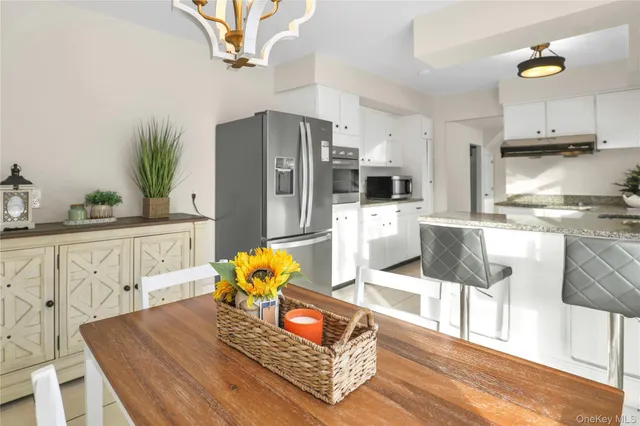 $799,000 | 37 Malvern Lane, Stony Brook, NY 11790