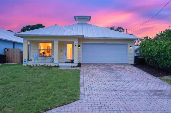 $670,000 | 798 Southwest 33rd Street, Palm City, FL 34990