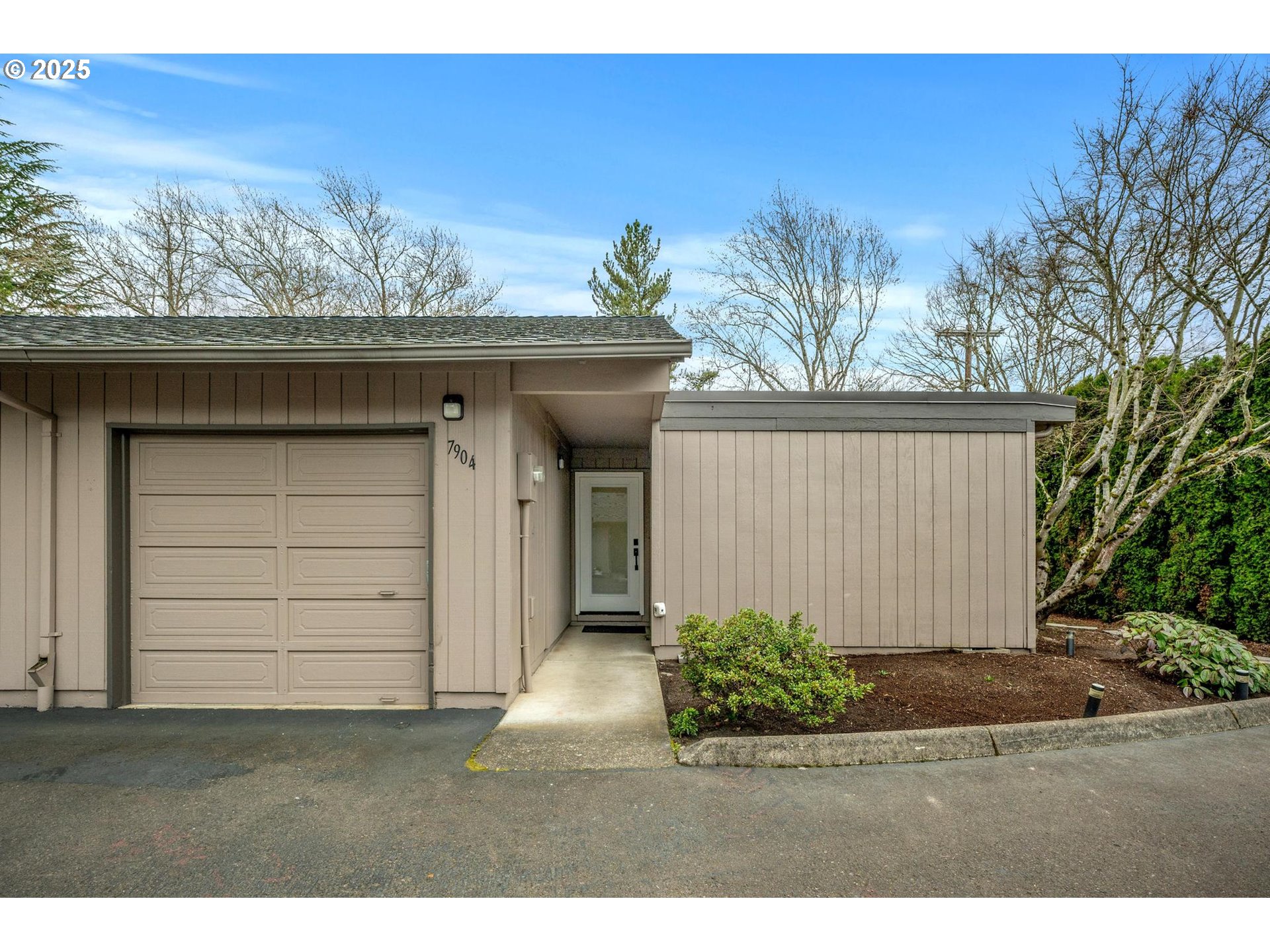 7904 Southwest Scholls Ferry Road Beaverton, OR 97008 - Photo 1 of 34 Gallery Image 1