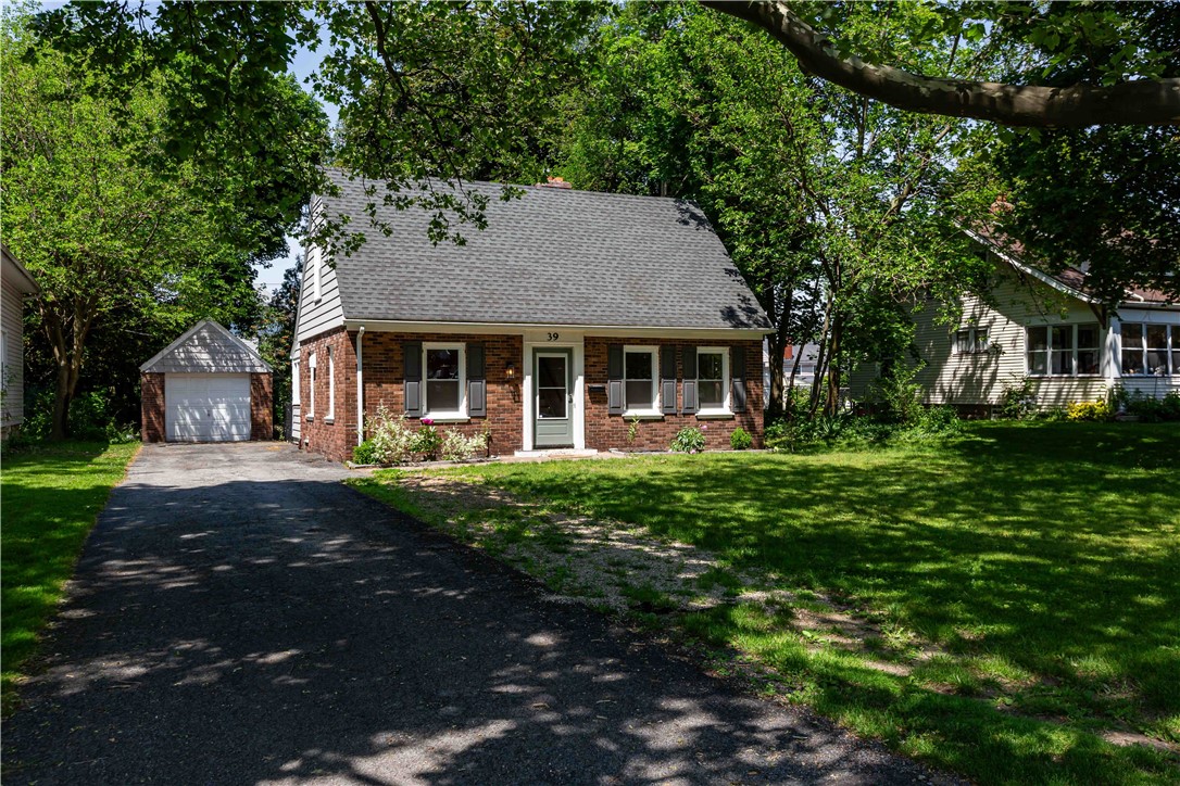 39 Ridgewood Drive Irondequoit, NY 14622 - Photo 1 of 23 Facade