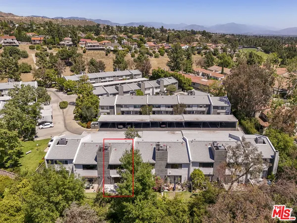 $619,000 | 11311 Tampa Avenue, Unit 30, Porter Ranch, CA 91326