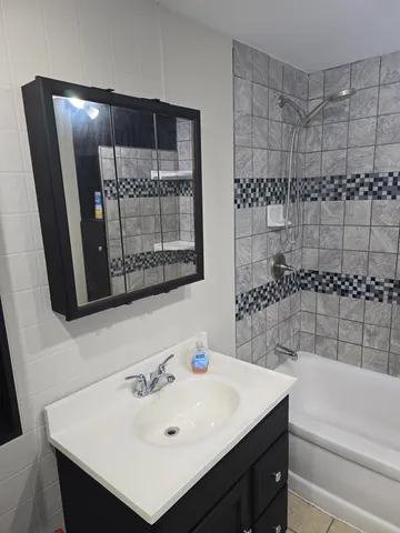 $119,900 | 1013 Mahlon Street, Lansing, MI 48906