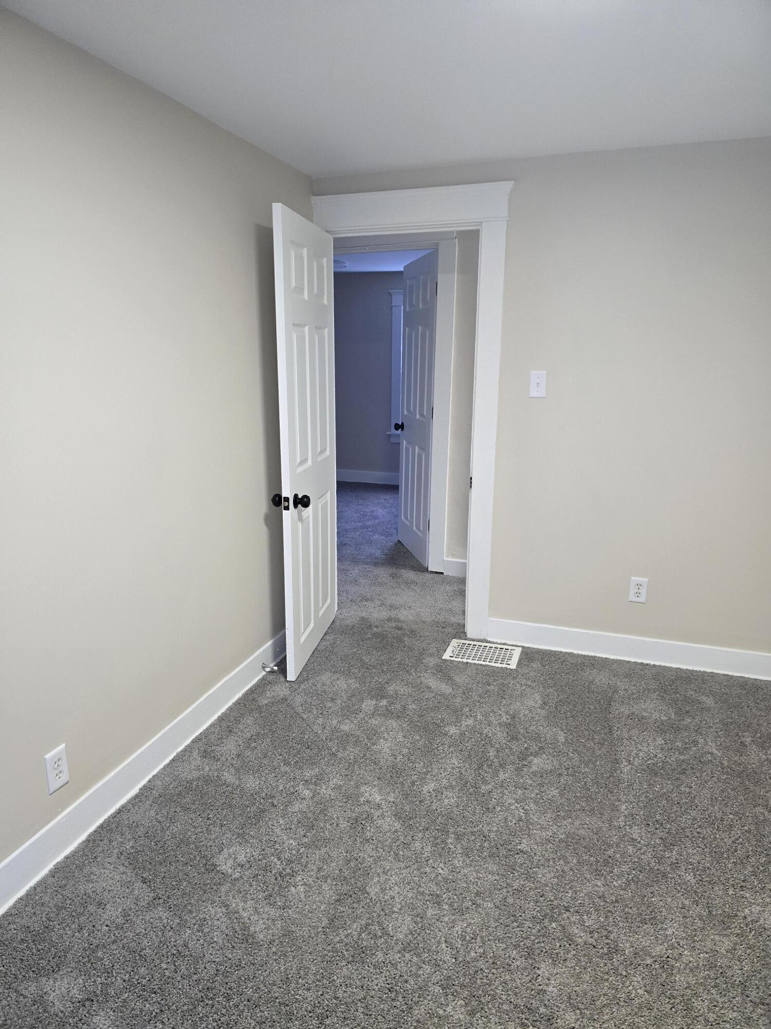 1013 Mahlon Street Lansing, MI 48906 - Photo 25 of 42 1000015818