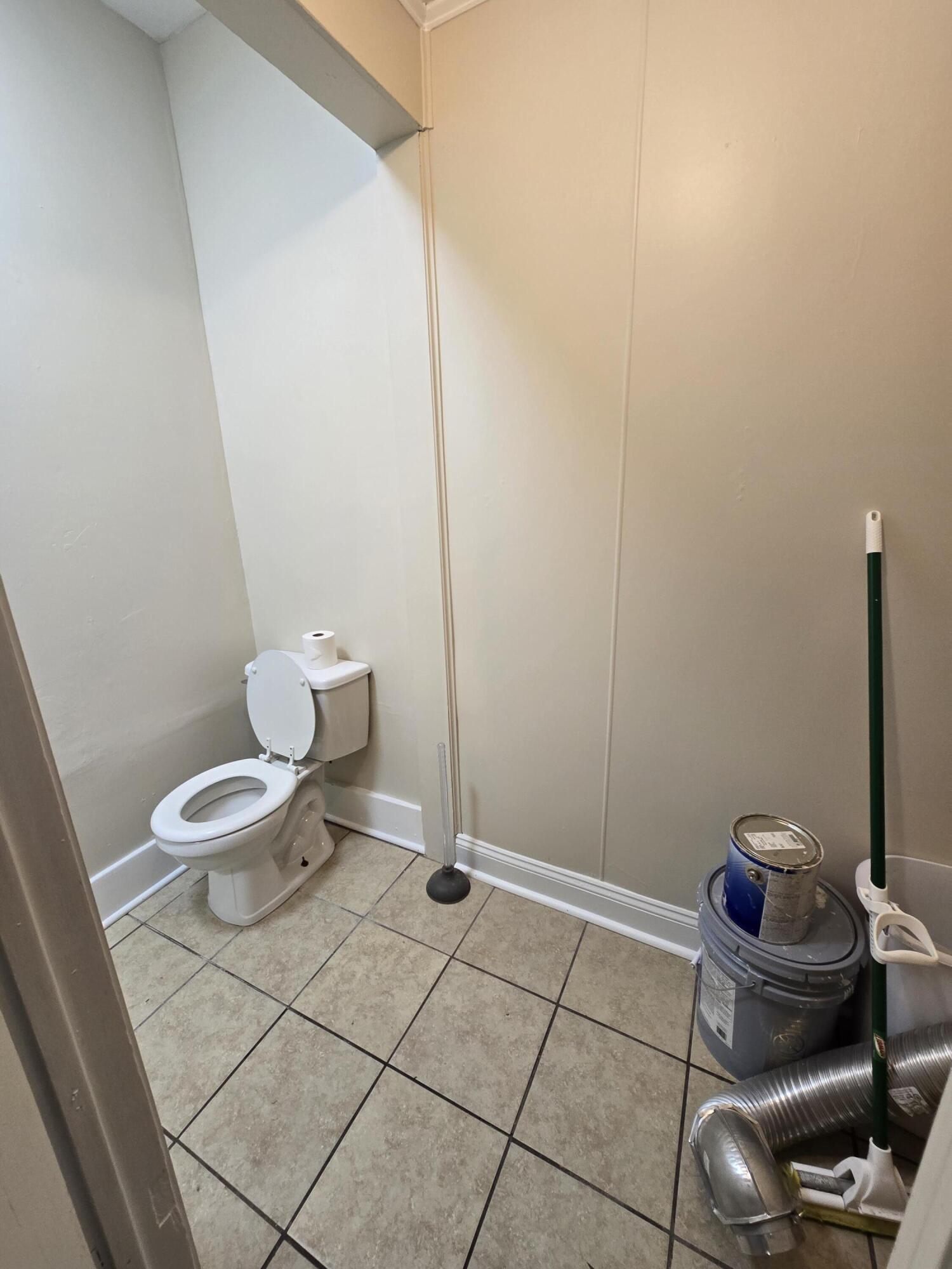 1013 Mahlon Street Lansing, MI 48906 - Photo 36 of 42 1000015831