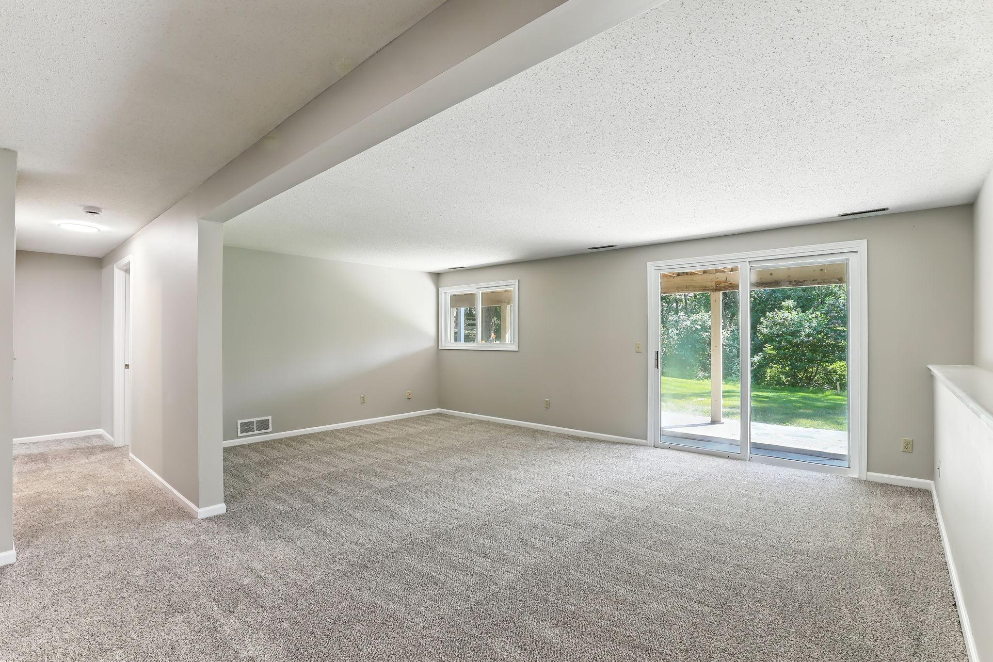 9188 Neill Lake Road Eden Prairie, MN 55347 - Photo 27 of 37 Gallery Image 27