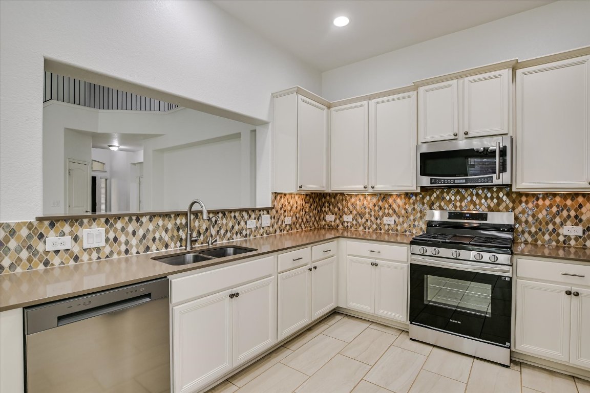 14209 Marathon Road Austin, TX 78717 - Photo 14 of 34