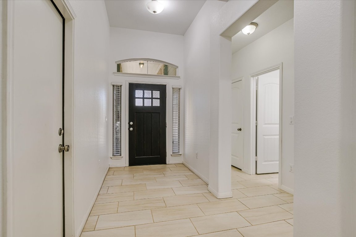 14209 Marathon Road Austin, TX 78717 - Photo 5 of 34