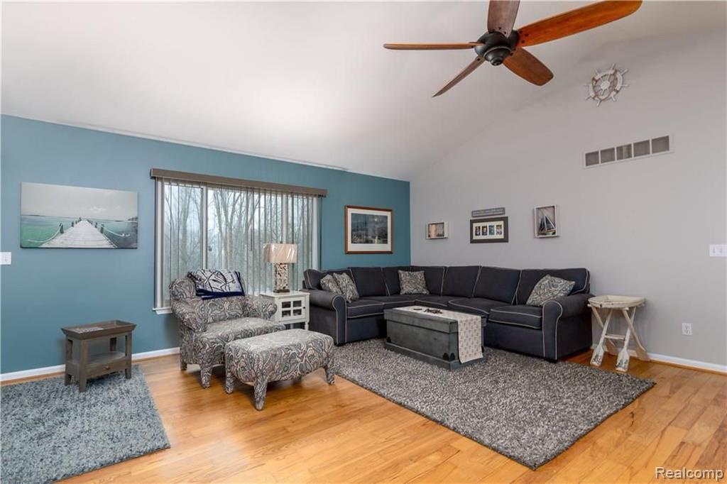 10161 Creekside Road Goodrich, MI 48438 - Photo 5 of 23