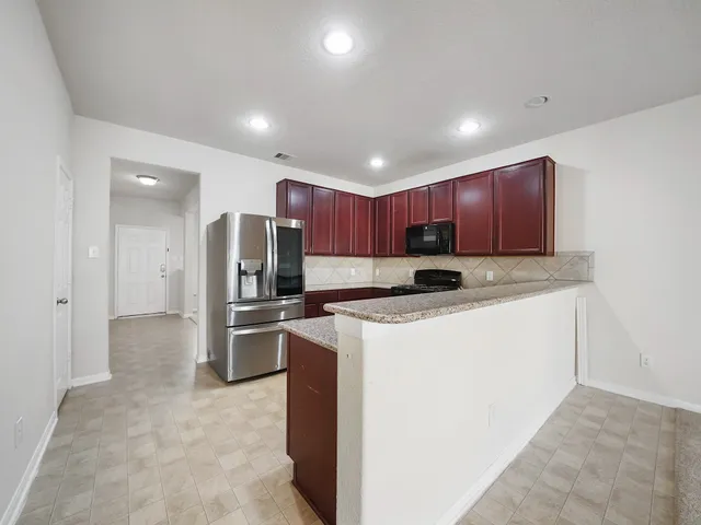 $2,750 | 4903 Hidden Nest Court, Houston, TX 77084