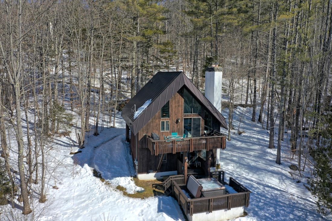112 Forest Lane Rochester, VT 05767 - Photo 1 of 37