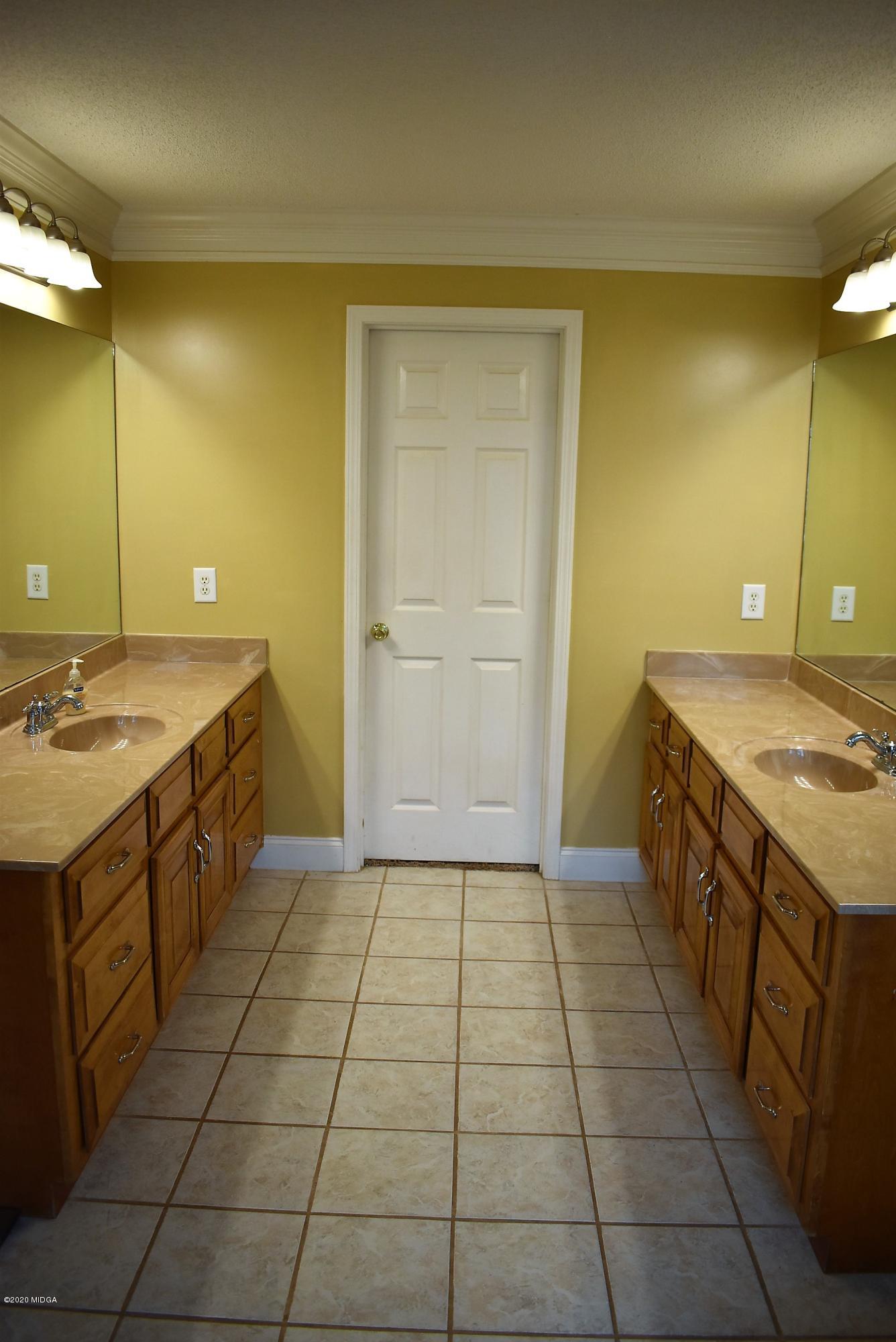 103 Roya Court Warner Robins, GA 31088 - Photo 15 of 30 DSC_2141 (2)