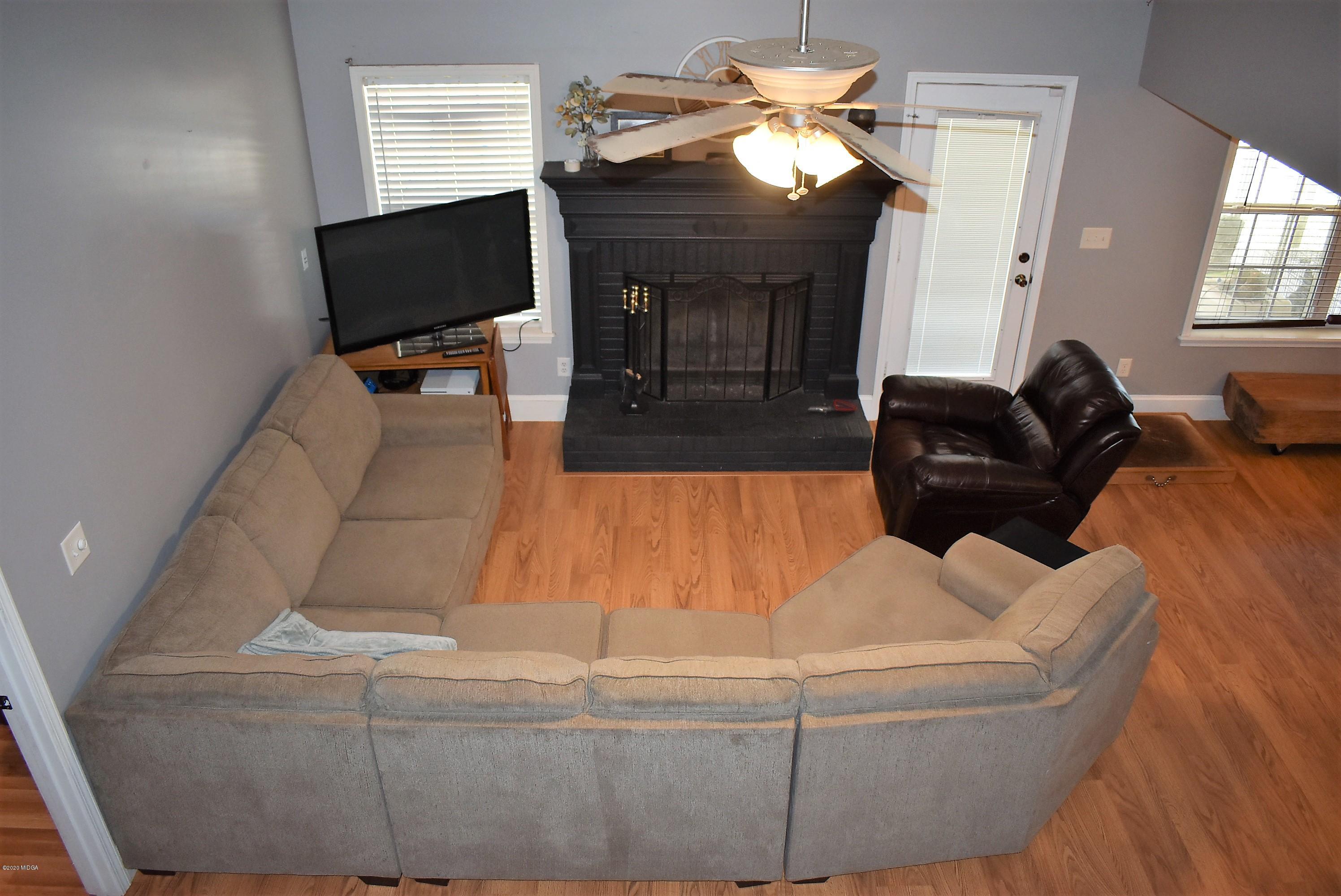 103 Roya Court Warner Robins, GA 31088 - Photo 6 of 30 DSC_2146 (2)