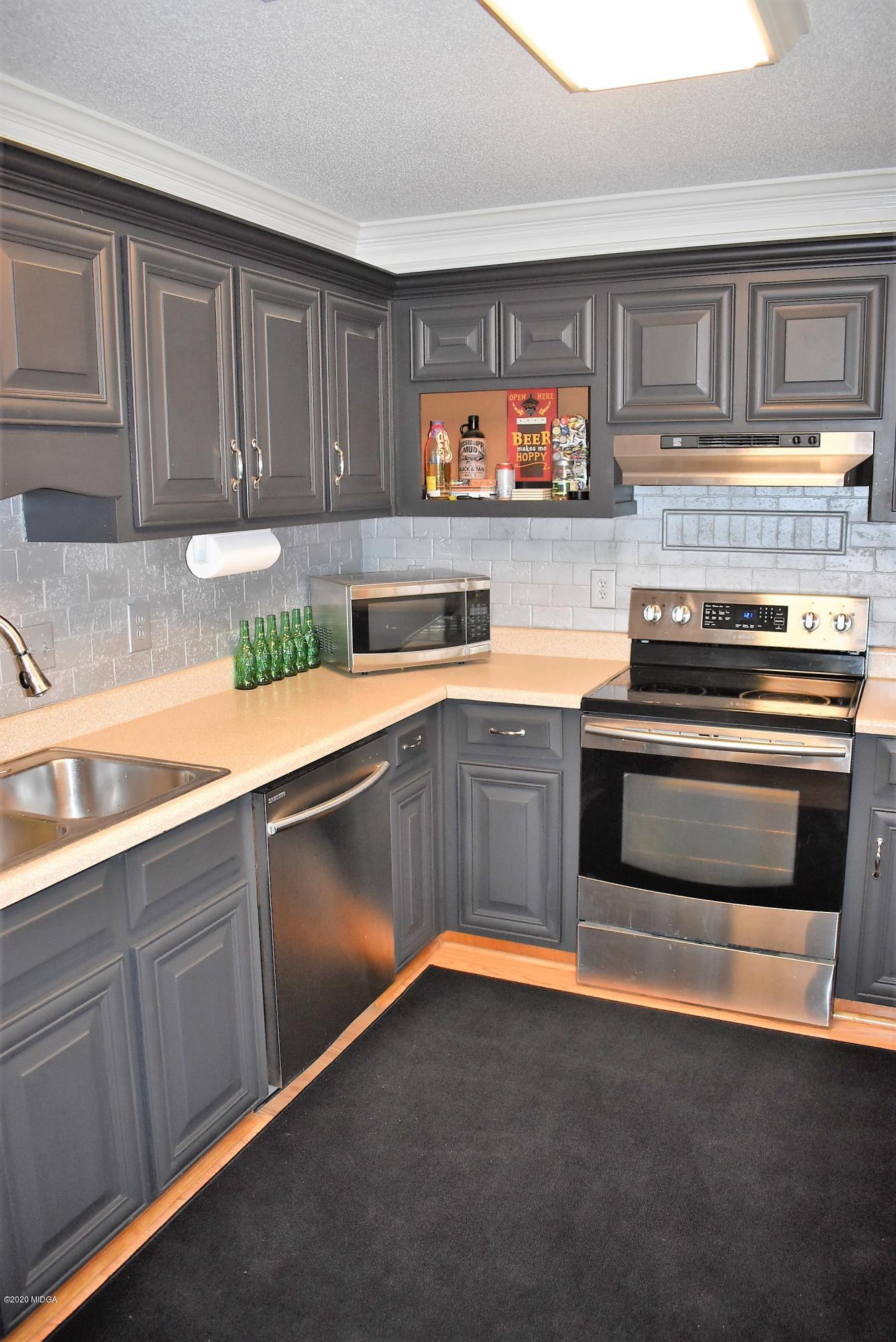 103 Roya Court Warner Robins, GA 31088 - Photo 10 of 30 DSC_2121 (2)