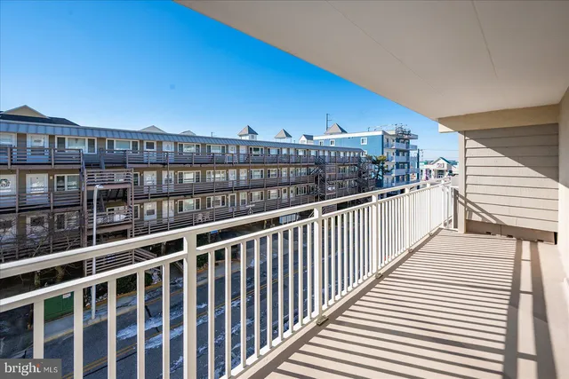 $459,000 | 4 46th Street, Unit 307, Ocean City, MD 21842