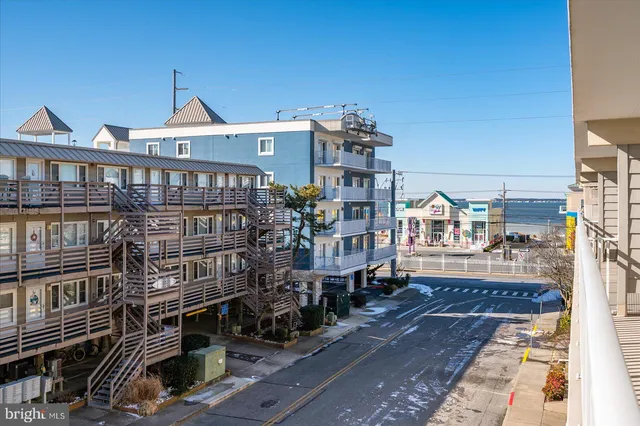 $459,000 | 4 46th Street, Unit 307, Ocean City, MD 21842