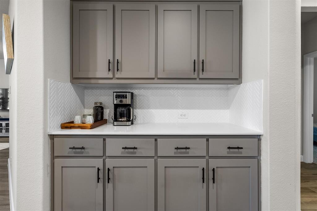 5525 Round Hl Road Denton, TX 76210 - Photo 9 of 30