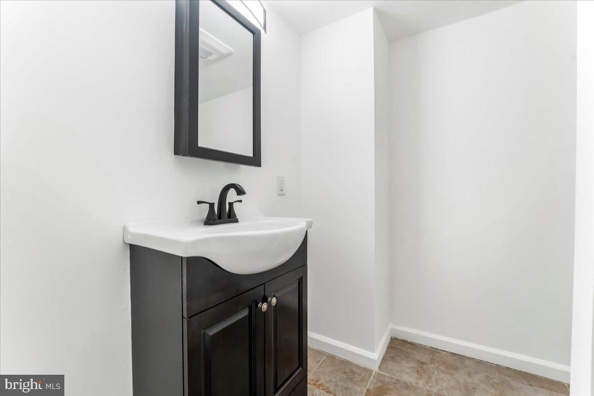 320 Holmes Road Holmes, PA 19043 - Photo 24 of 28 Downstairs full bath