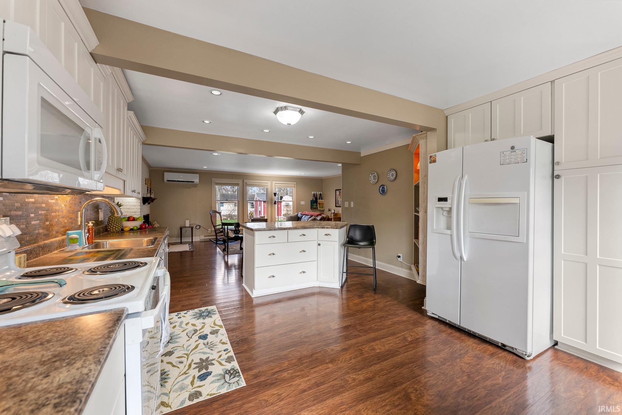 2821 Devon Drive Fort Wayne, IN 46815 - Photo 14 of 36