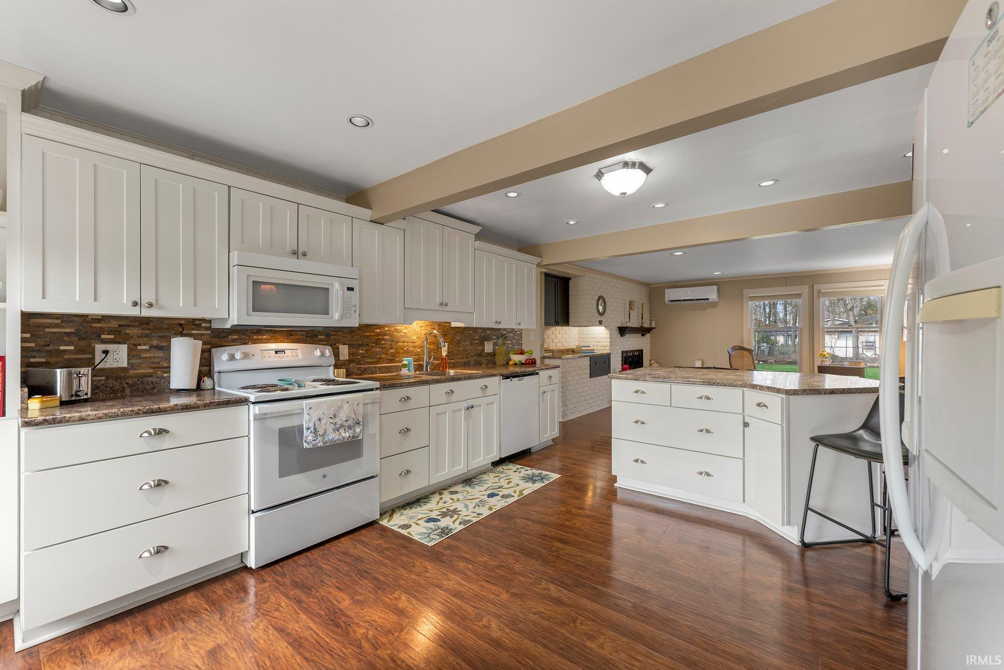 2821 Devon Drive Fort Wayne, IN 46815 - Photo 15 of 36