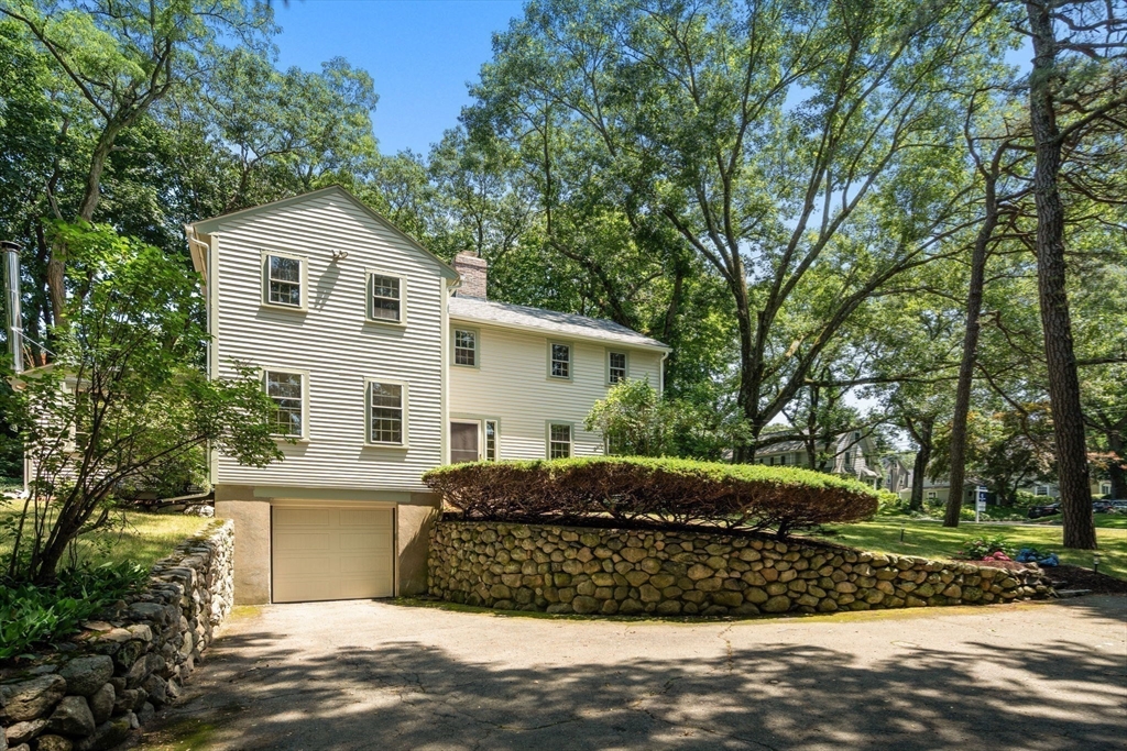 41 Locust Avenue Lexington, MA 02421 - Photo 29 of 34