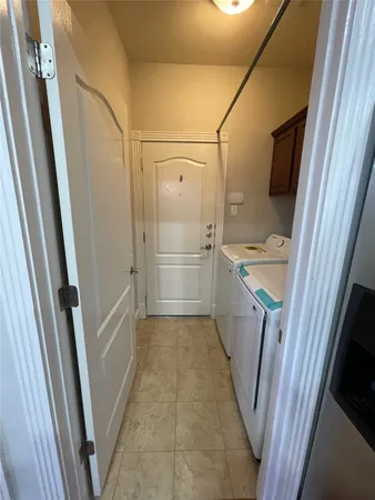 $2,679 | 6715 Windrift Way, Unit 21, Austin, TX 78745