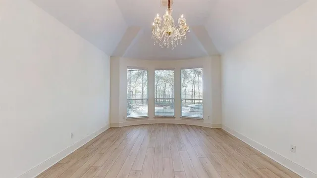 $799,000 | 8709 Thompson Drive, Lantana, TX 76226