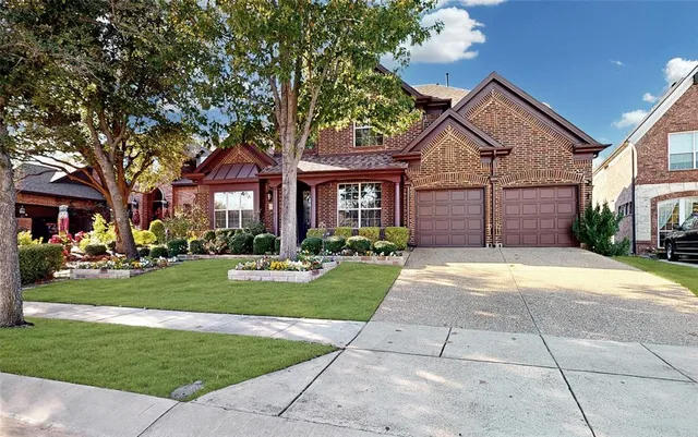 $799,000 | 8709 Thompson Drive, Lantana, TX 76226