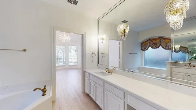 $799,000 | 8709 Thompson Drive, Lantana, TX 76226