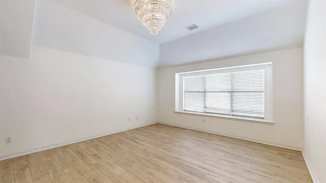 $799,000 | 8709 Thompson Drive, Lantana, TX 76226