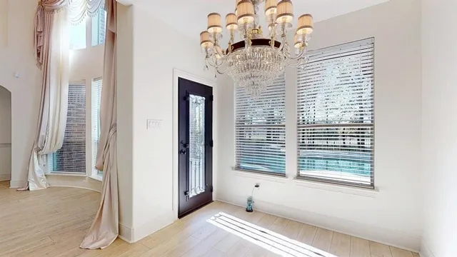 $799,000 | 8709 Thompson Drive, Lantana, TX 76226