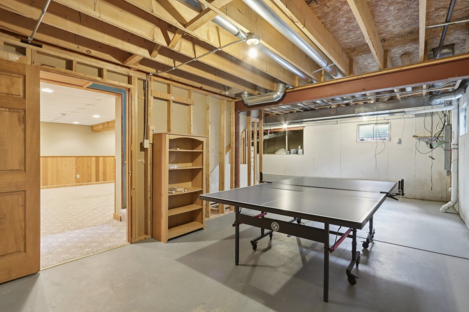 548 Asbury Drive Aurora, IL 60502 - Photo 40 of 48 a workspace with furniture