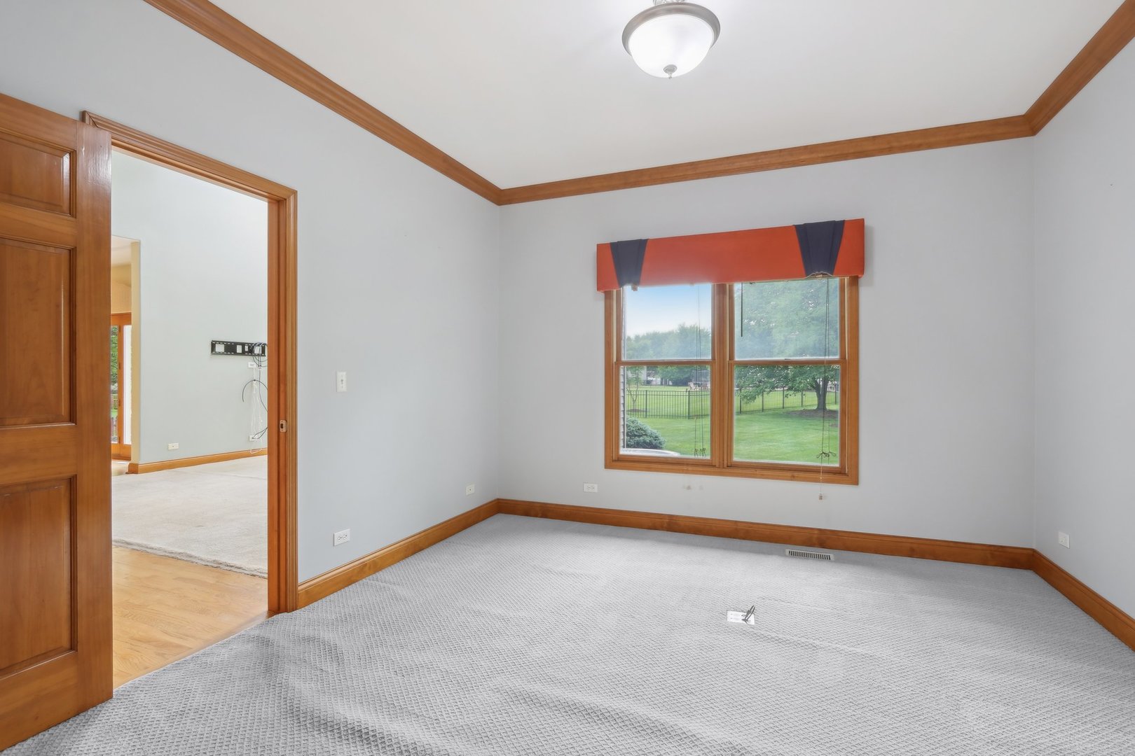 548 Asbury Drive Aurora, IL 60502 - Photo 8 of 48