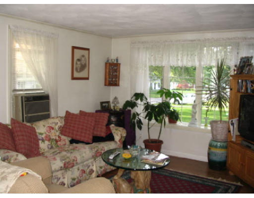 129 West Allen Ridge Road Springfield, MA 01118 - Photo 8 of 10 Gallery Image 8