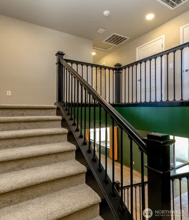 $949,950 | 650 McKinley Street, Enumclaw, WA 98022