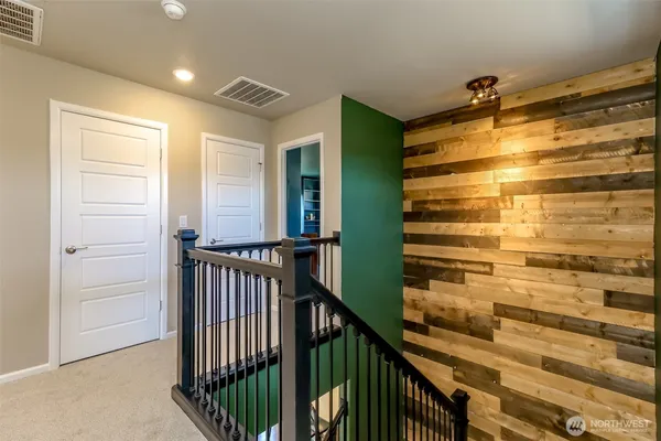 $949,950 | 650 McKinley Street, Enumclaw, WA 98022