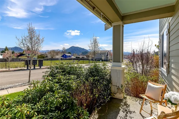 $949,950 | 650 McKinley Street, Enumclaw, WA 98022