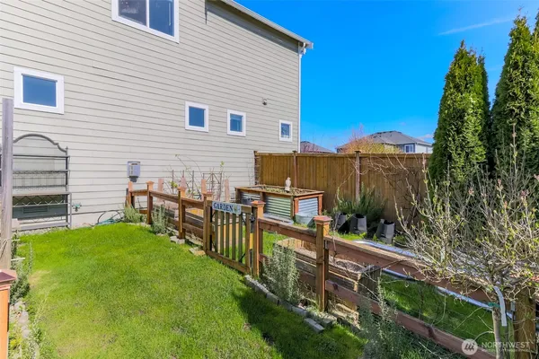 $949,950 | 650 McKinley Street, Enumclaw, WA 98022