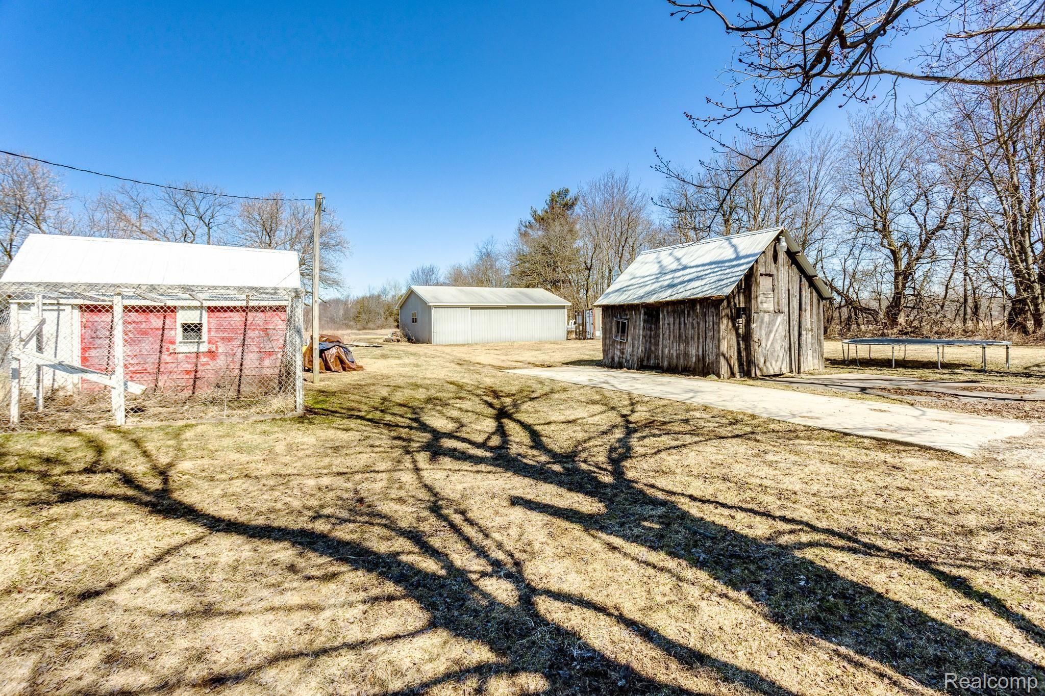 8014 Imlay City Road Avoca, MI 48006 - Photo 44 of 47 8614 Imlay City Rd ex (17 of 20).jpg
