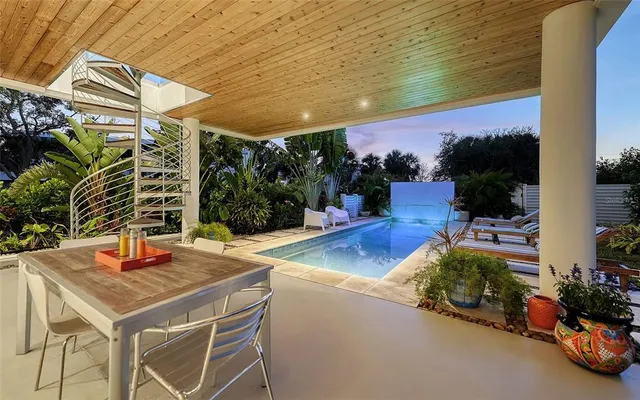 $7,950,000 | 1401 Kenilworth Street, Sarasota, FL 34231