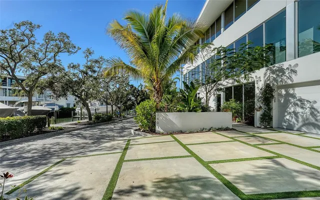 $7,950,000 | 1401 Kenilworth Street, Sarasota, FL 34231