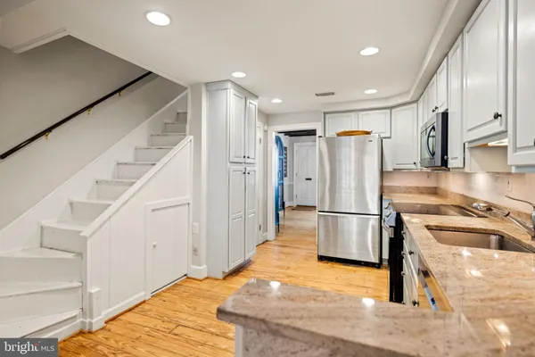 $4,750 | 608 South Pitt Street, Alexandria, VA 22314