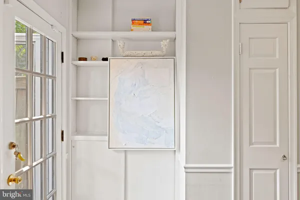 $4,750 | 608 South Pitt Street, Alexandria, VA 22314